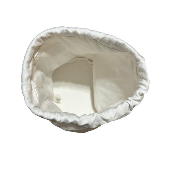 Chanel A La Plage Pouch Off-White Makeup Cosmetic Drawstring Bag Travel Vacation - Picture 4 of 5